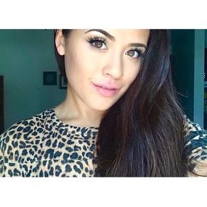 Meet your Posher, Brooke